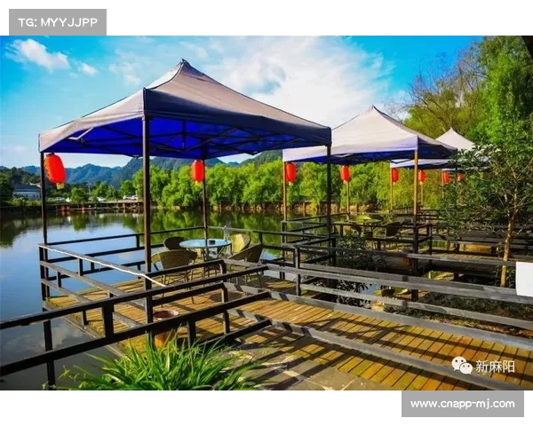 麻阳周末足球联赛开幕，八支本土劲旅推动全民健身